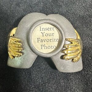 Vtg: ULTRA CRAFT Photo Frame Accent Brooch
